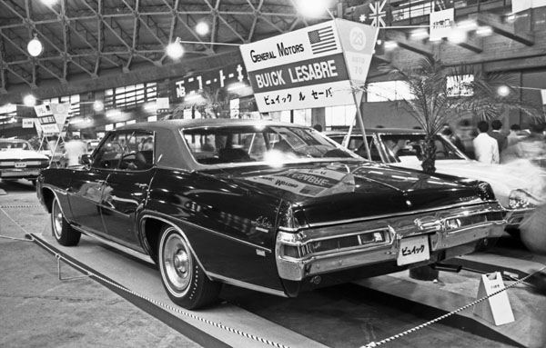 (70-3b)(223-07) 1970 Buick Lesabre 4dr Hardtop.jpg